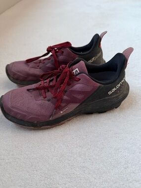 Salomon Outpulse Women’s Hiking Shoes